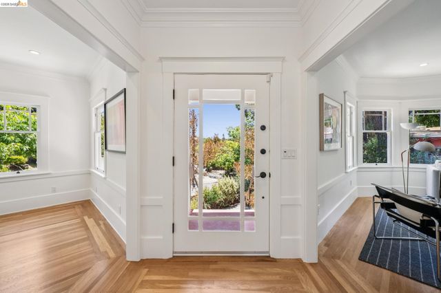 2019 Del Norte, Berkeley, CA 94707