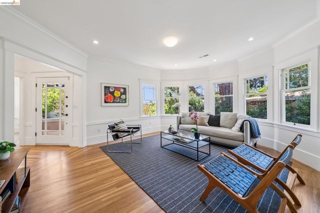 2019 Del Norte, Berkeley, CA 94707