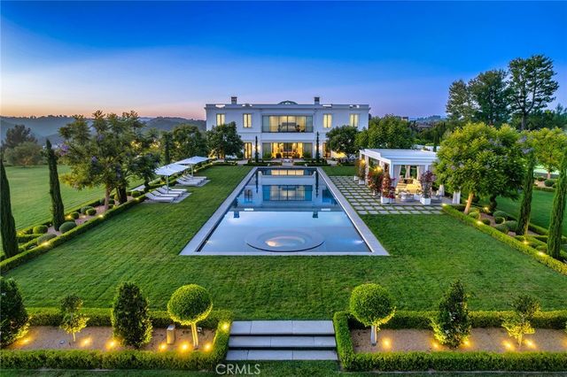 2100 Stratford Circle, Los Angeles, CA 90077