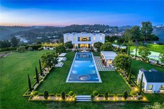 2100 Stratford Circle, Los Angeles, CA 90077