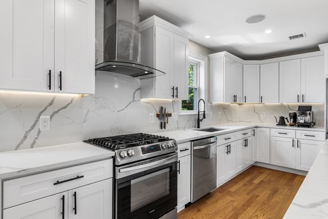 170 Bradford St 3, Everett, MA 02149