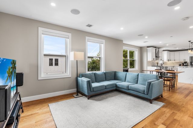 170 Bradford St 3, Everett, MA 02149