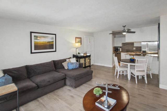 2336 Hosp Way 115, Carlsbad, CA 92008