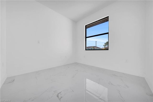 1205 W 11th ST, Lehigh Acres, FL 33972
