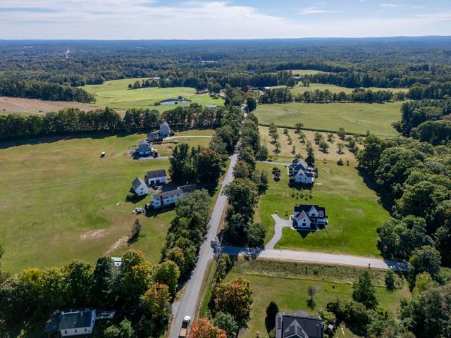 4 Ray Emma Drive, Epping, NH 03042