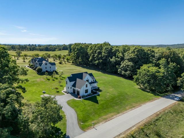 4 Ray Emma Drive, Epping, NH 03042
