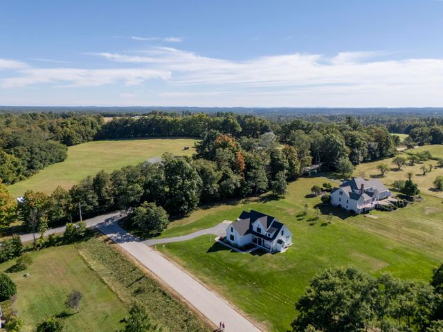 4 Ray Emma Drive, Epping, NH 03042