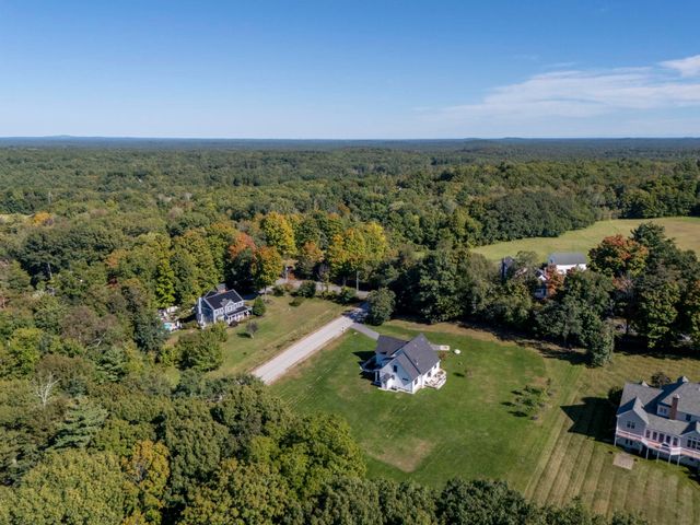 4 Ray Emma Drive, Epping, NH 03042
