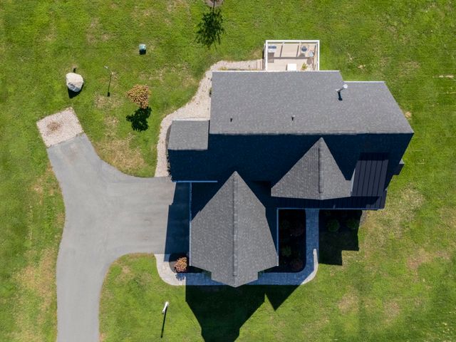 4 Ray Emma Drive, Epping, NH 03042