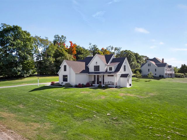 4 Ray Emma Drive, Epping, NH 03042