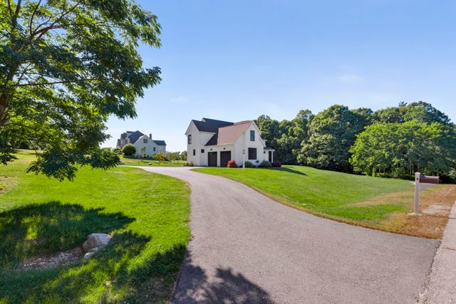 4 Ray Emma Drive, Epping, NH 03042