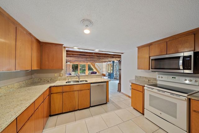 46 Tower Hill Drive, Hanover, MA 02339
