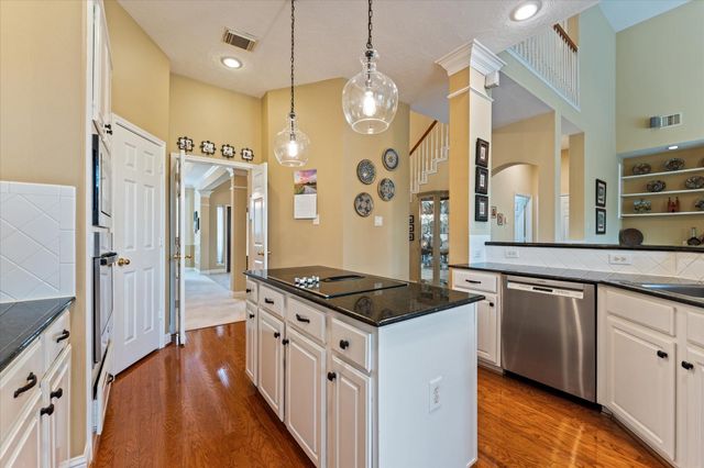 39 Laurelhurst Circle, The Woodlands, TX 77382