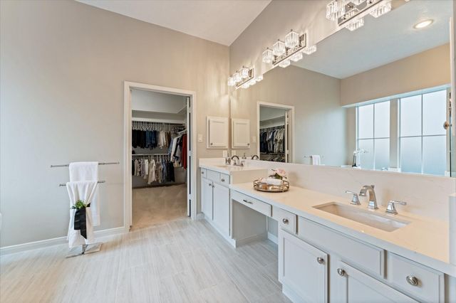 39 Laurelhurst Circle, The Woodlands, TX 77382