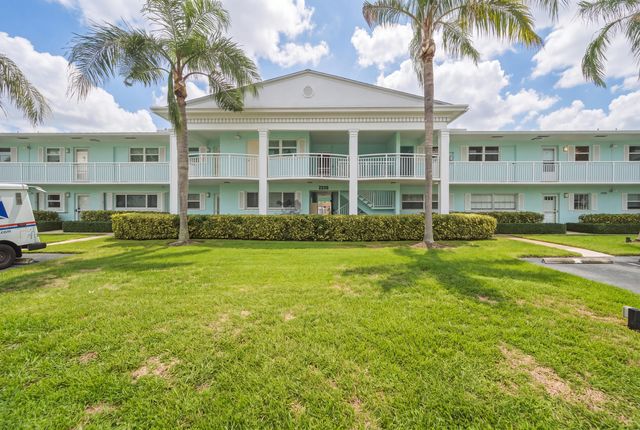 2330 NE 36th Street 11, Lighthouse Point, FL 33064