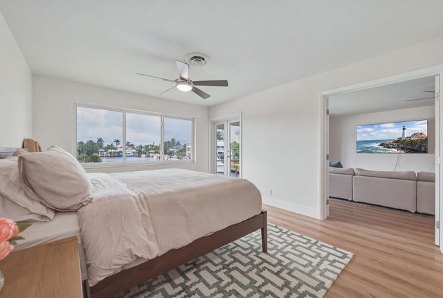 2330 NE 36th Street 11, Lighthouse Point, FL 33064