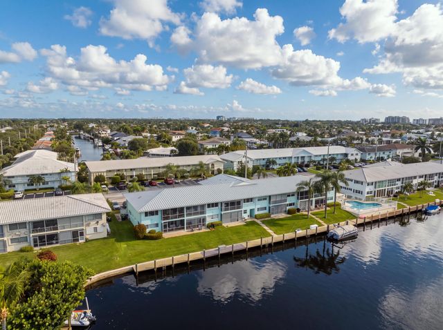 2330 NE 36th Street 11, Lighthouse Point, FL 33064