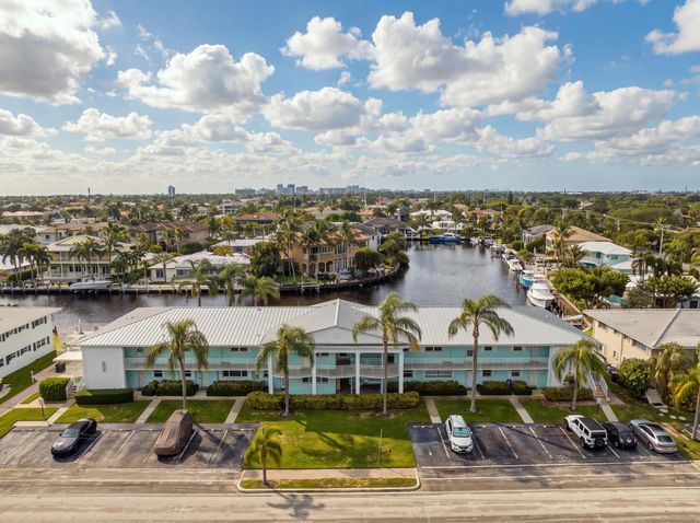 2330 NE 36th Street 11, Lighthouse Point, FL 33064
