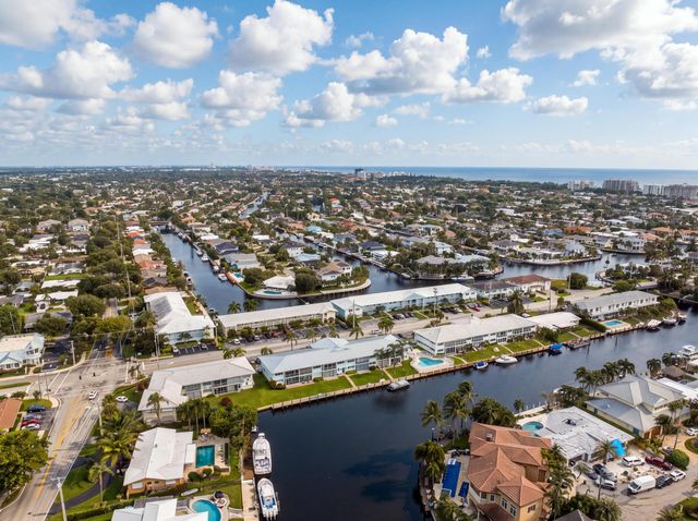 2330 NE 36th Street 11, Lighthouse Point, FL 33064