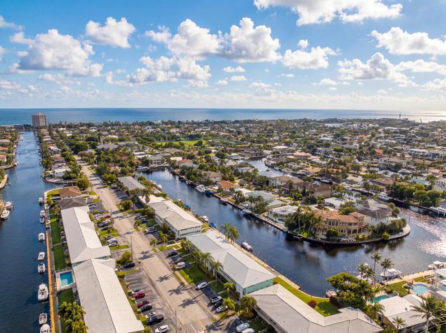 2330 NE 36th Street 11, Lighthouse Point, FL 33064