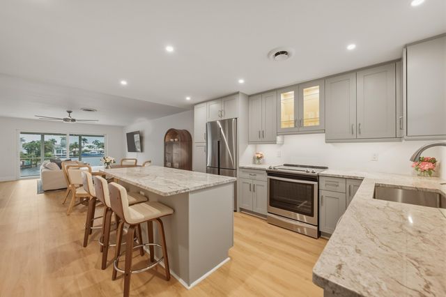 2330 NE 36th Street 11, Lighthouse Point, FL 33064