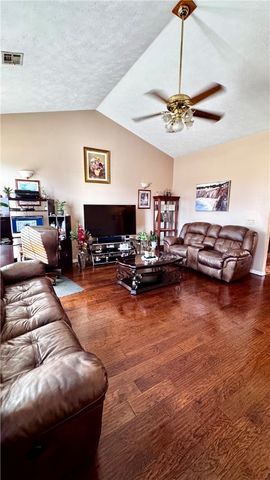 1109 Mockingbird, Siloam Springs, AR 72761