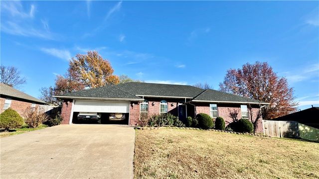 1109 Mockingbird, Siloam Springs, AR 72761
