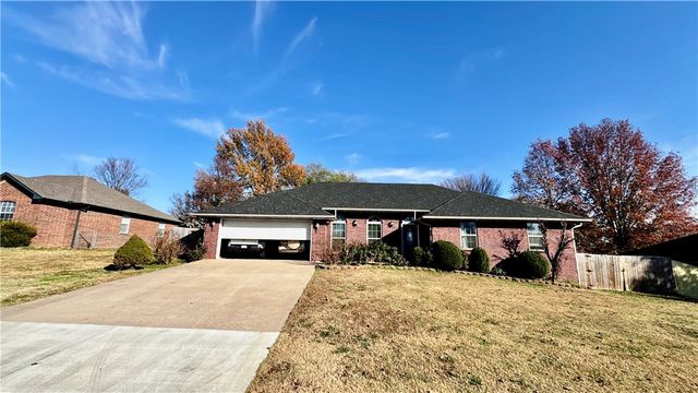 1109 Mockingbird, Siloam Springs, AR 72761