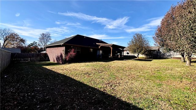 1109 Mockingbird, Siloam Springs, AR 72761