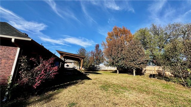 1109 Mockingbird, Siloam Springs, AR 72761