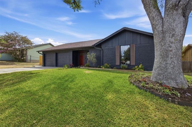 5001 Bundyhill DR, Austin, TX 78723