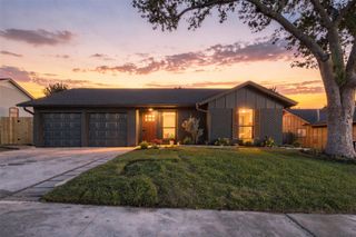 5001 Bundyhill DR, Austin, TX 78723