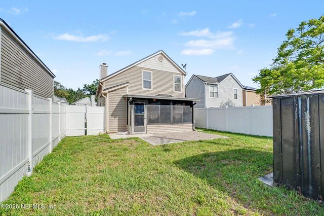 587 STAFFORDSHIRE Drive E, Jacksonville, FL 32225
