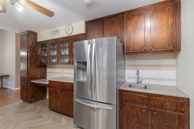 8919 Manhattan Drive, Houston, TX 77096