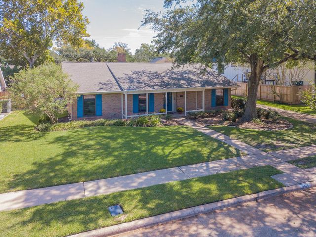 8919 Manhattan Drive, Houston, TX 77096