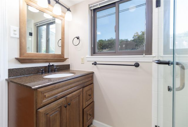 8919 Manhattan Drive, Houston, TX 77096