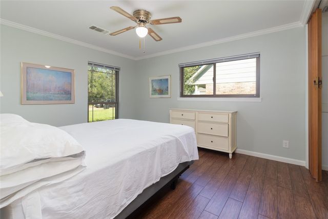 8919 Manhattan Drive, Houston, TX 77096