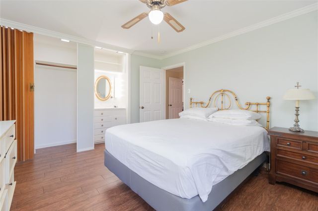 8919 Manhattan Drive, Houston, TX 77096