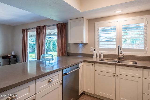 2317 W PORT AU PRINCE Lane, Phoenix, AZ 85023