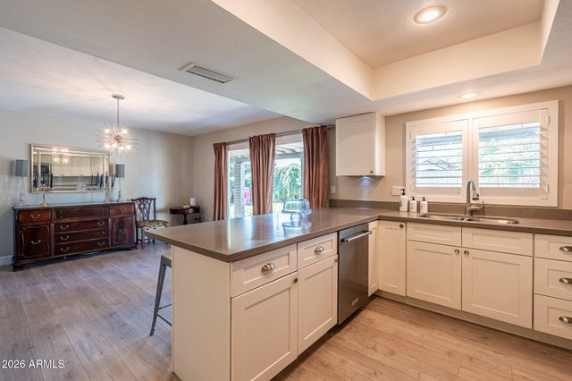 2317 W PORT AU PRINCE Lane, Phoenix, AZ 85023