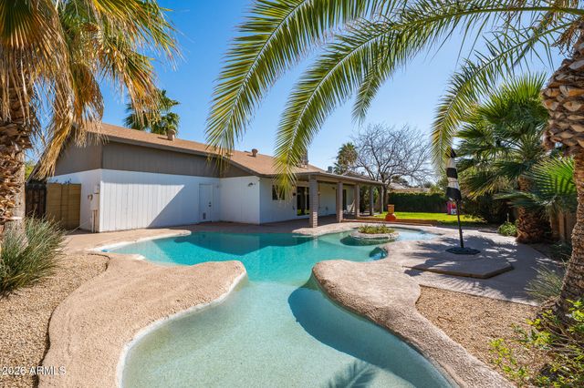 2317 W PORT AU PRINCE Lane, Phoenix, AZ 85023