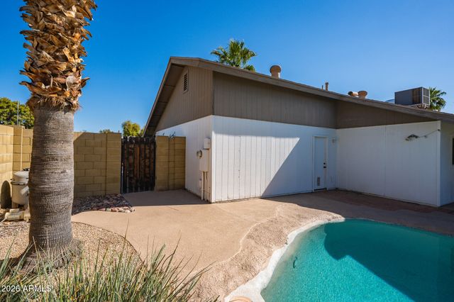 2317 W PORT AU PRINCE Lane, Phoenix, AZ 85023