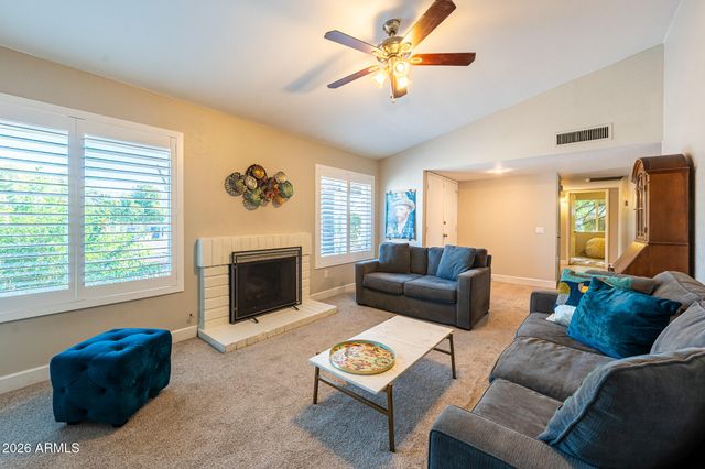 2317 W PORT AU PRINCE Lane, Phoenix, AZ 85023