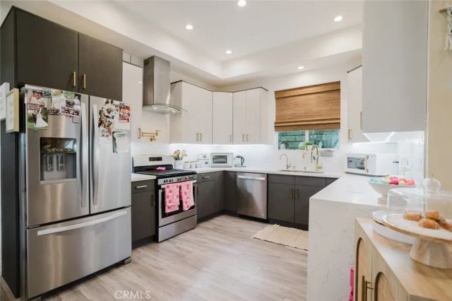 10247 Floralita Avenue, Sunland, CA 91040