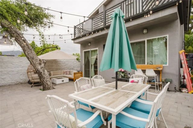 10247 Floralita Avenue, Sunland, CA 91040