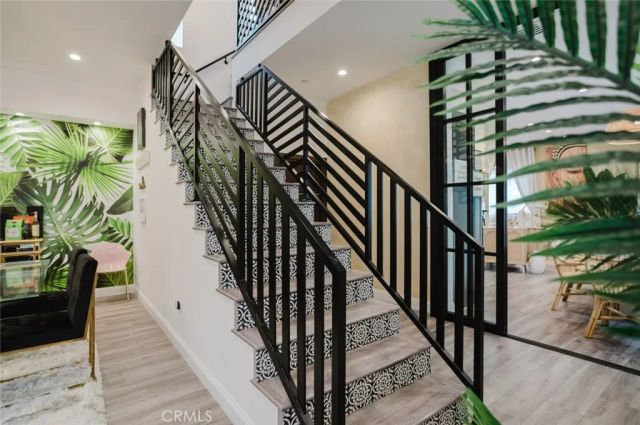 10247 Floralita Avenue, Sunland, CA 91040