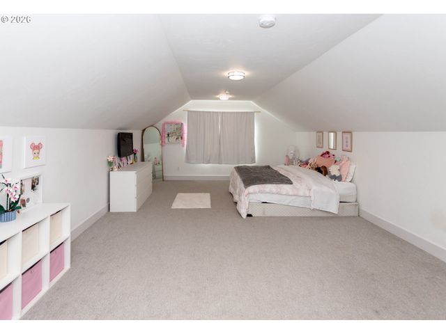 1496 S 57TH St, Springfield, OR 97478