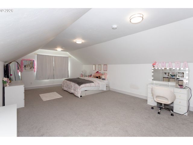 1496 S 57TH St, Springfield, OR 97478