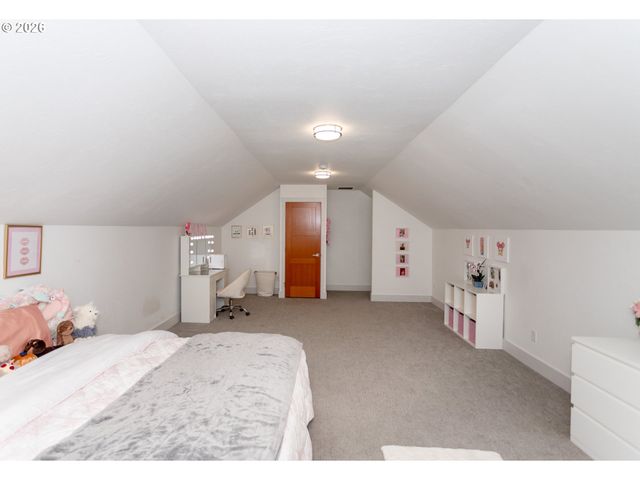 1496 S 57TH St, Springfield, OR 97478