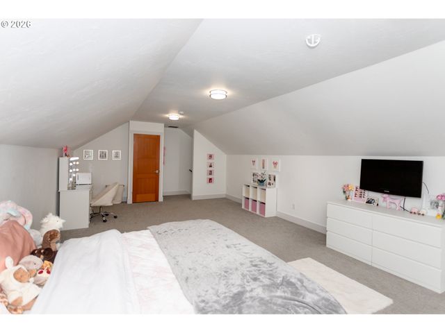 1496 S 57TH St, Springfield, OR 97478